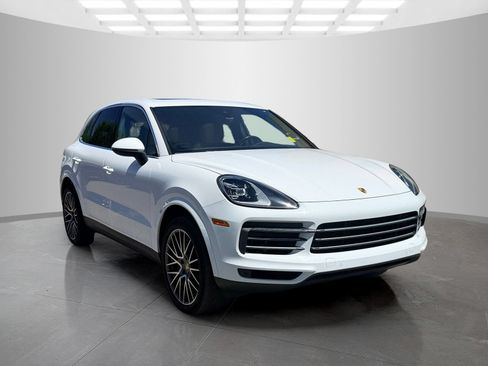 Used 2021 Porsche Cayenne AWD/4WD image 3