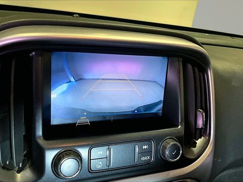 Used 2022 Chevrolet Colorado LT w/ Fleet Safety Package RWD image 16