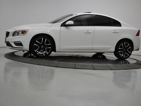 Used 2017 Volvo S60 T5 Dynamic w/ Vision Package AWD/4WD image 16
