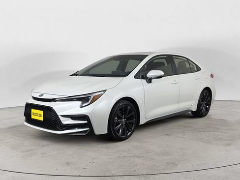 Used 2024 Toyota Corolla SE w/ SE Package AWD/4WD image 1