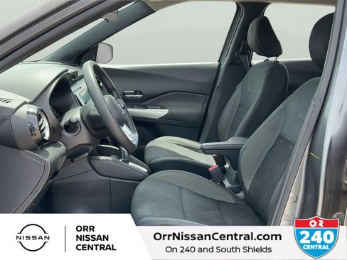 Used 2020 Nissan Kicks SV FWD image 17