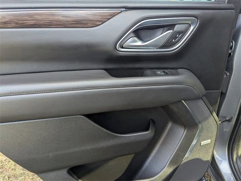 Used 2022 Chevrolet Tahoe Z71 w/ Luxury Package image 10