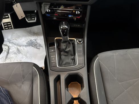 Used 2025 Volkswagen Jetta Sport image 20