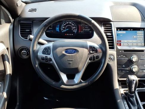 Used 2019 Ford Taurus SEL w/ Equipment Group 201A FWD image 12