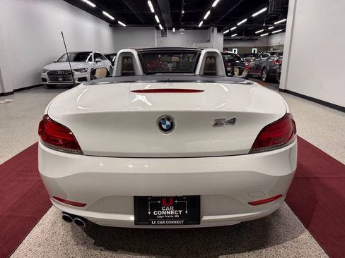 Used 2016 BMW Z4 sDrive28i RWD image 17