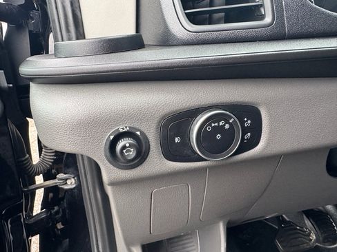 Used 2023 Ford Transit 350 XLT image 16