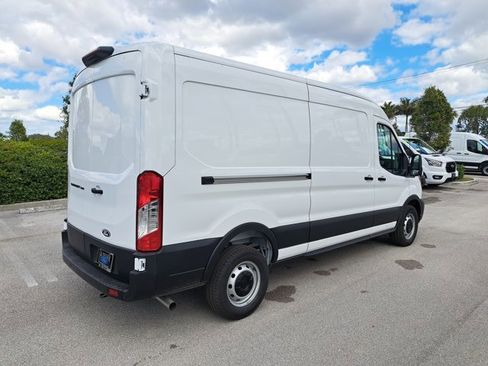 New 2026 Ford Transit 250 148 Medium Roof w/ Load Area Protection Package RWD image 9