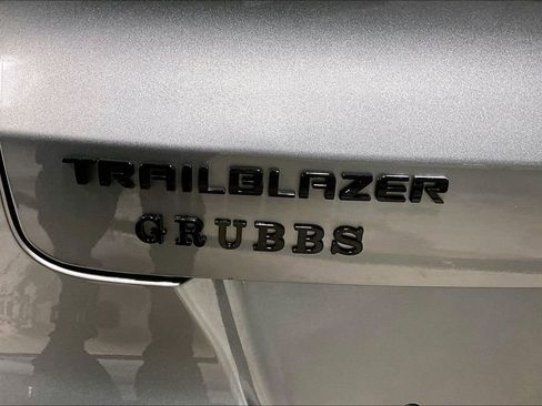 Used 2023 Chevrolet TrailBlazer RS w/ Sun and Liftgate Package image 41