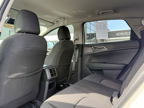 Certified 2023 Kia Sportage LX AWD/4WD image 39