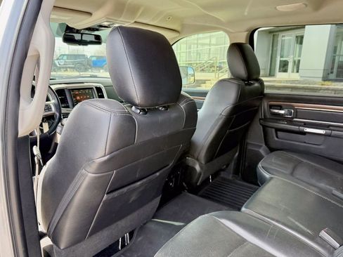 Used 2017 RAM 1500 Laramie image 12