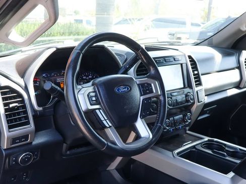 Used 2020 Ford F250 Lariat AWD/4WD image 24
