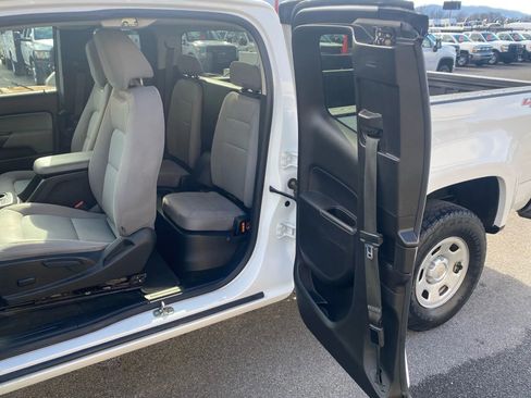 Used 2016 Chevrolet Colorado W/T w/ WT Convenience Package image 20