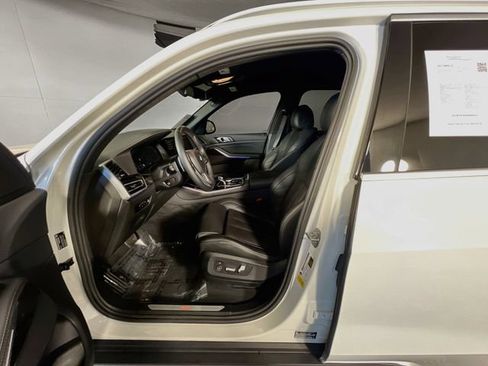 Used 2023 BMW X5 sDrive40i w/ Premium Package RWD image 10