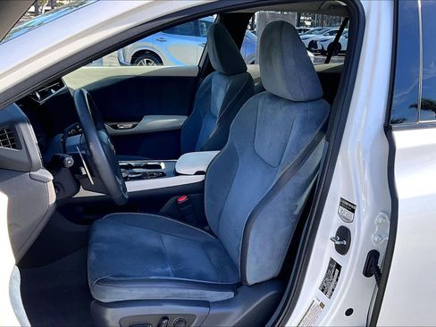 Used 2023 Lexus RZ 450e Premium image 7