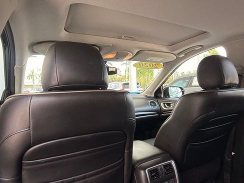 Used 2020 INFINITI QX60 Luxe w/ Essential Package FWD image 9