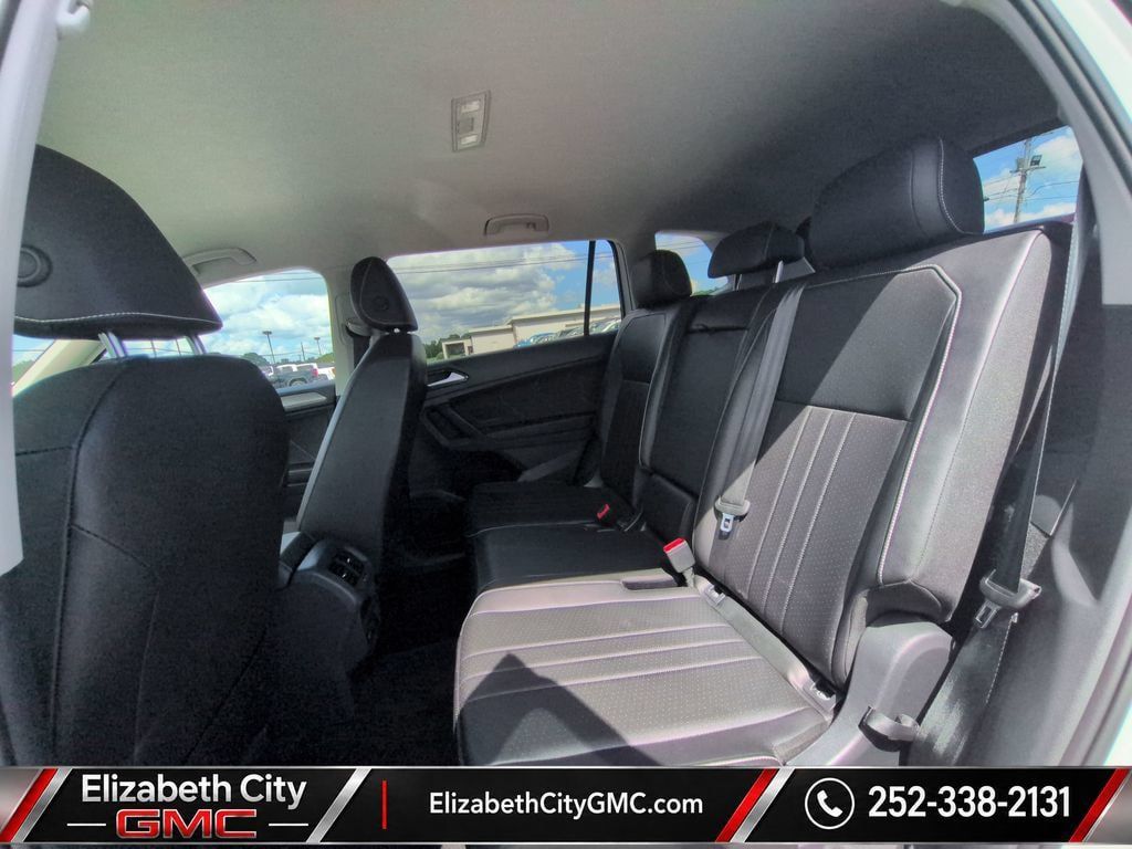 Used 2023 Volkswagen Tiguan SE FWD image 17