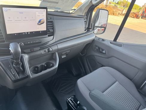 New 2026 Ford Transit 150 Low Roof w/ Exterior Upgrade Package RWD image 20