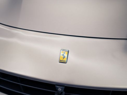 Used 2015 Ferrari F12 Berlinetta RWD image 25