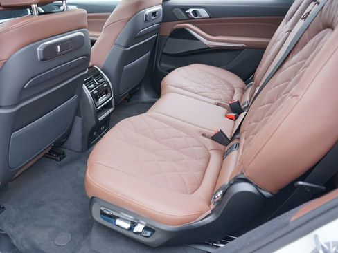 New 2026 BMW X7 xDrive40i w/ M Sport Package image 19