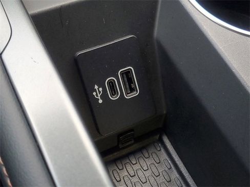 Certified 2024 Lincoln Nautilus Reserve w/ Jet Appearance Package (87T) image 32