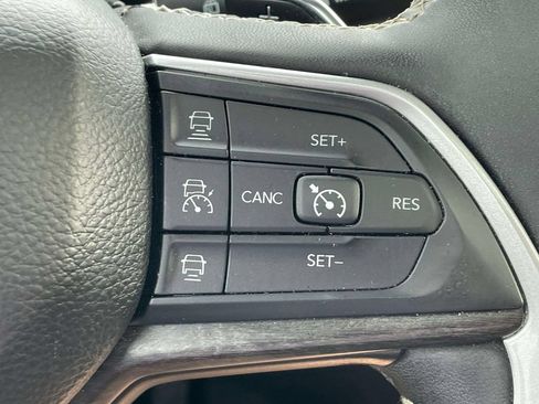 Used 2022 Jeep Grand Cherokee Limited 4xe AWD/4WD image 33