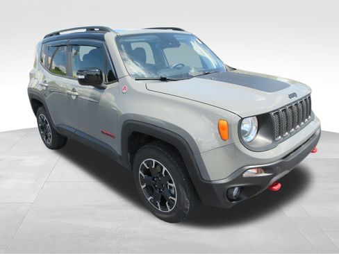 Used 2023 Jeep Renegade Trailhawk w/ Sun/Sound Group AWD/4WD image 8