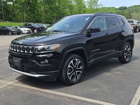 Used 2023 Jeep Compass Limited w/ Sun and Sound Group AWD/4WD image 26