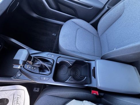 Used 2025 Kia K4 LXS image 19