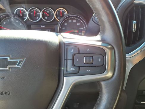 Used 2020 Chevrolet Silverado 1500 RST w/ Texas Edition AWD/4WD image 11