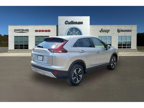 Used 2025 Mitsubishi Eclipse Cross SE image 3