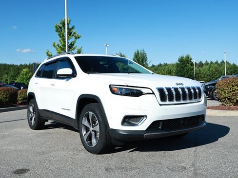 Used 2020 Jeep Cherokee Limited w/ Technology Group AWD/4WD image 3