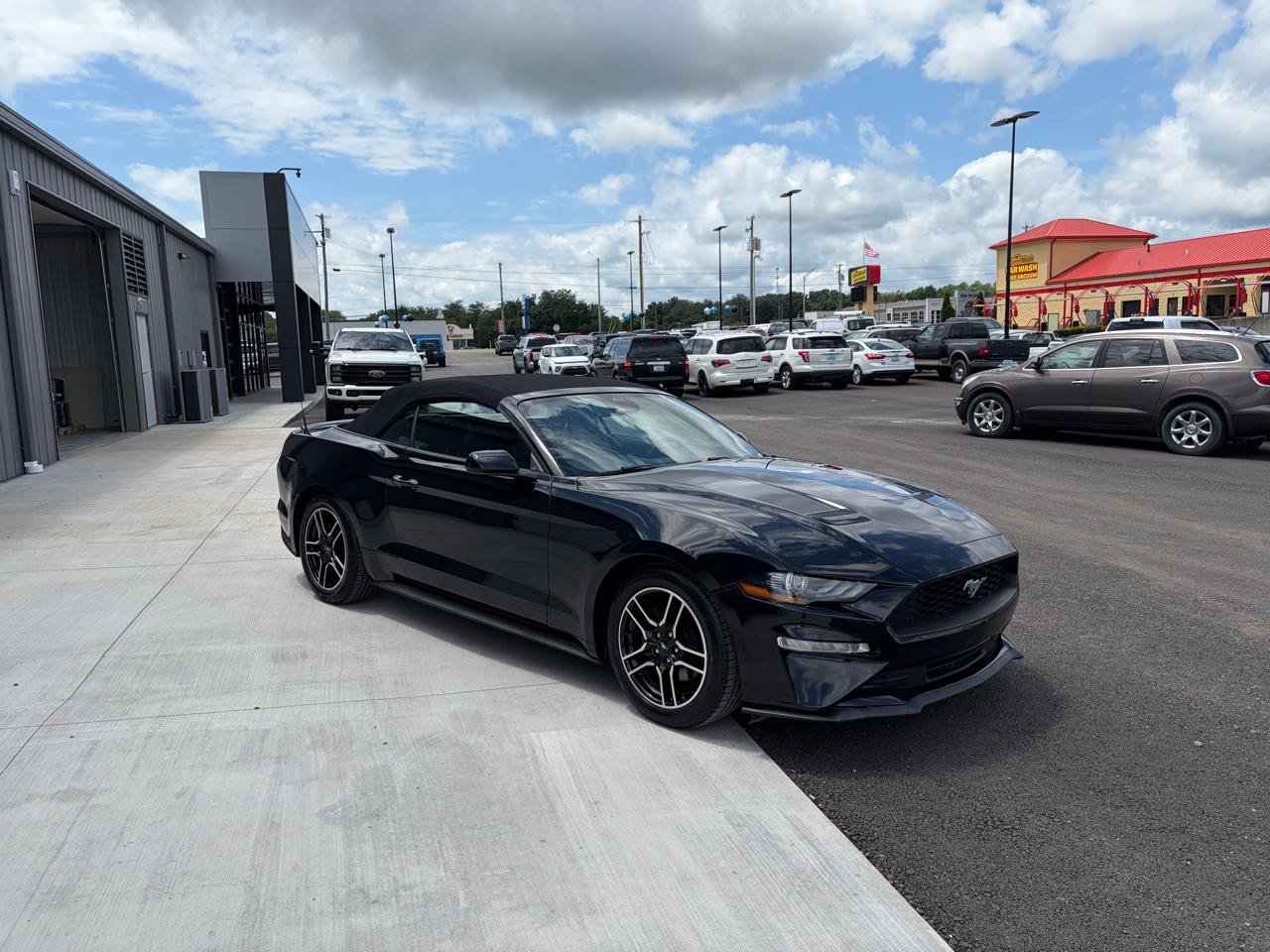 Used 2021 Ford Mustang Premium RWD image 7