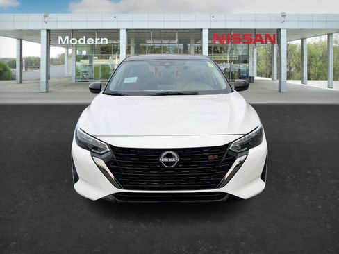 New 2025 Nissan Sentra SR image 8