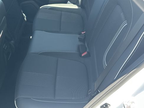 New 2025 Hyundai Venue Limited image 13