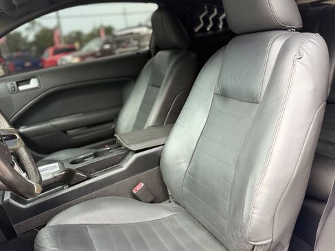 Used 2006 Ford Mustang GT RWD image 21