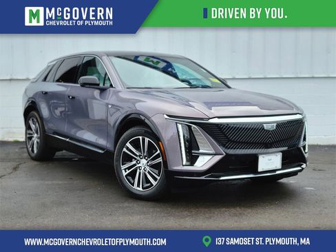 New 2025 Cadillac Lyriq Luxury image 1