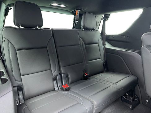 Used 2025 GMC Yukon Denali image 39
