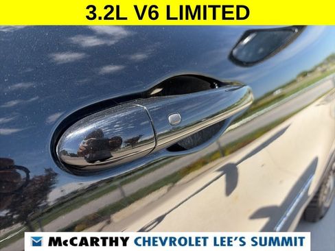 Used 2019 Jeep Cherokee Limited AWD/4WD image 24