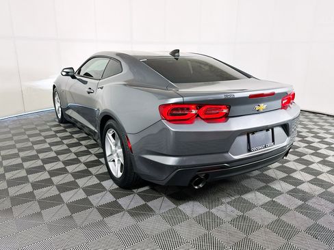 Used 2020 Chevrolet Camaro LT RWD image 5