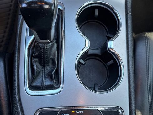 Used 2021 Jeep Grand Cherokee Limited image 12