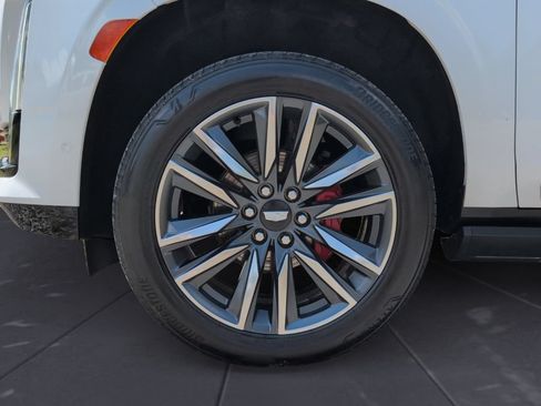 Used 2021 Cadillac Escalade Sport Platinum RWD image 28