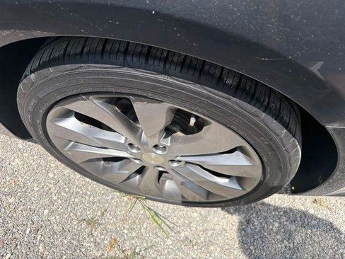 Used 2017 Chevrolet Malibu Premier w/ Premier Sun and Wheel Package FWD image 6