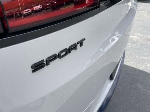 New 2026 Land Rover Range Rover Sport Dynamic SE AWD/4WD image 8