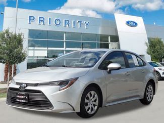 Used 2025 Toyota Corolla LE FWD video 1