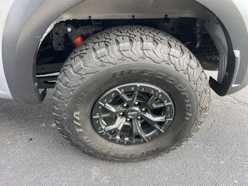 Used 2023 Ford F150 Raptor w/ Raptor 37 Performance Package AWD/4WD image 29