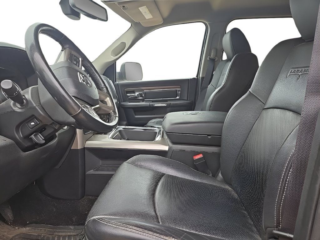 Used 2016 RAM 2500 Laramie w/ Sport Appearance Group AWD/4WD image 8