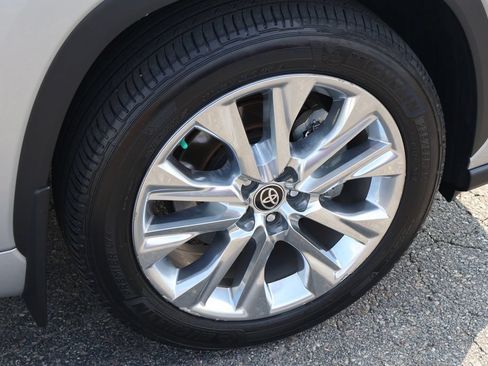 Used 2020 Toyota Highlander Limited AWD/4WD image 28
