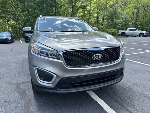 Used 2018 Kia Sorento AWD image 13