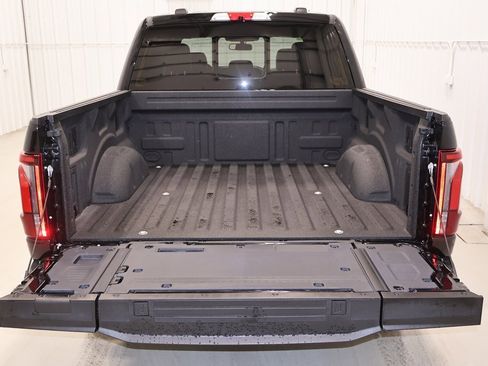 Certified 2024 Ford F150 Platinum w/ Equipment Group 702A High image 44