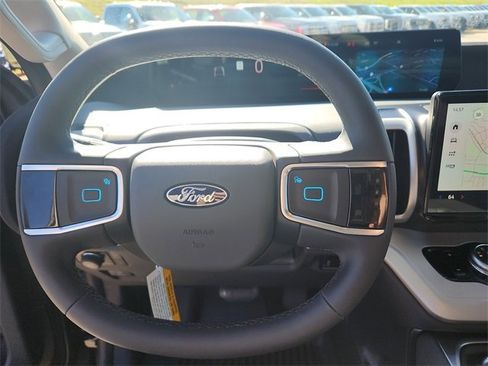 New 2025 Ford Expedition Max Active image 9